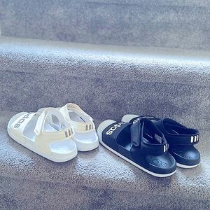 Adidas Womens Sandal Size 6